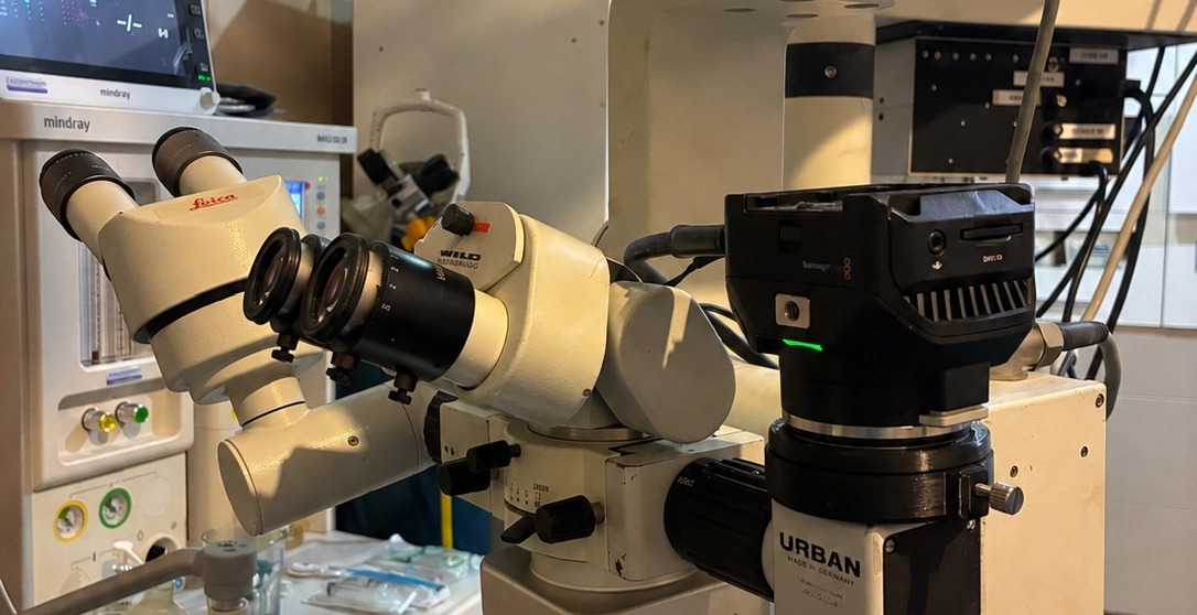 Nuevo equipamiento tecnológico del quirófano del Instituto Oftalmológico Prieto-Díaz